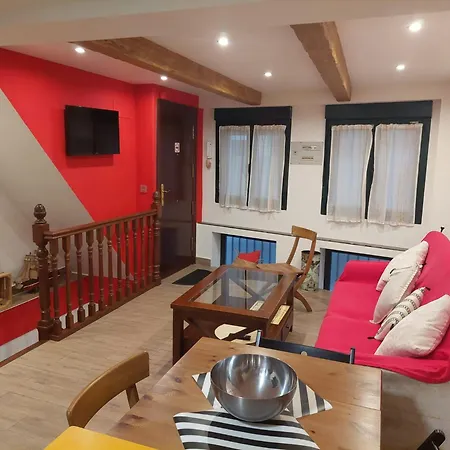 Duplex Con Encanto En Casco Viejo Junto Al Puerto