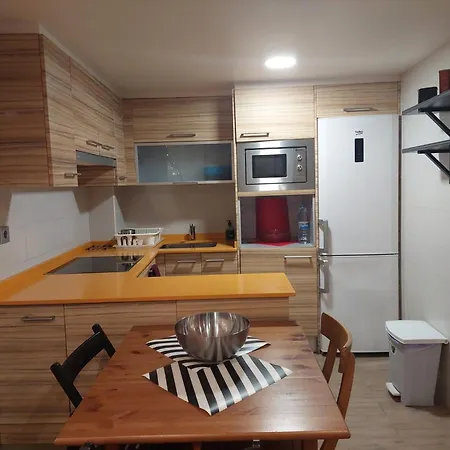 Duplex Con Encanto En Casco Viejo Junto Al Puerto *